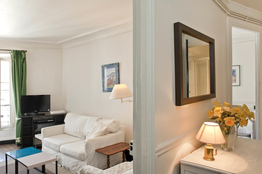 Classy St. Germain Apartment Paris Quarto foto